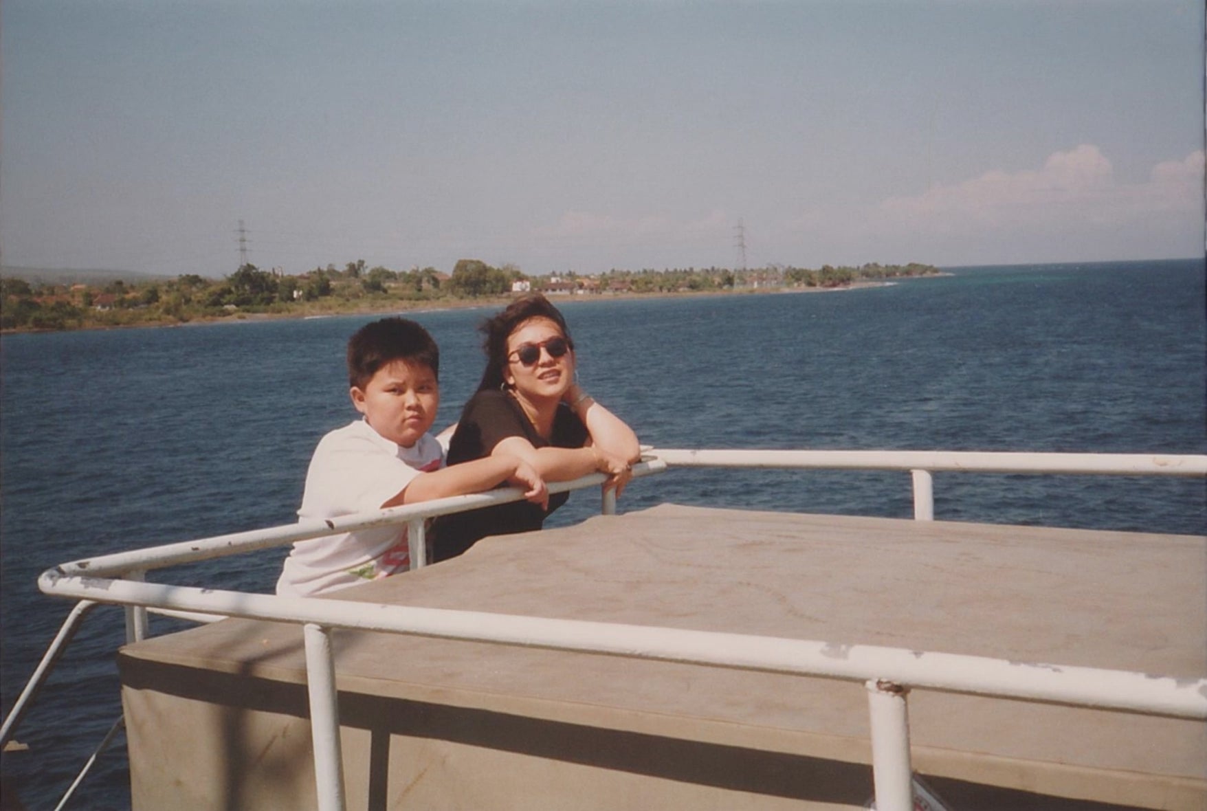 A nostalgic family trip to Indonesia in 1990s - An AI photo to video animation 